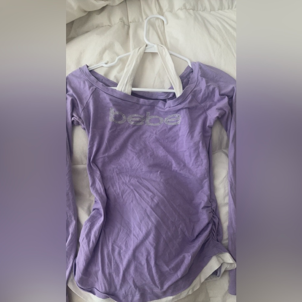purple off the shoulder w under shirt & scrunched sides bebe top!